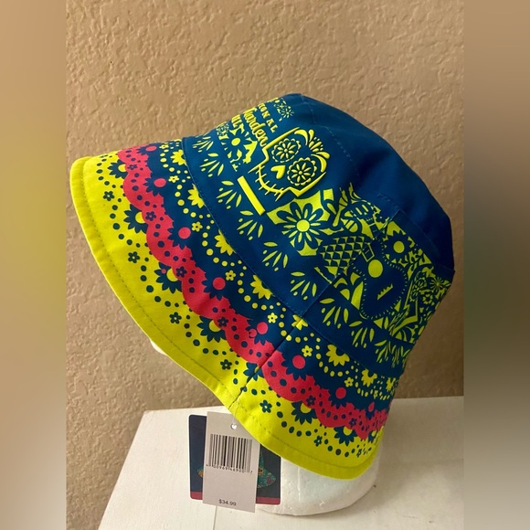 2024 Disney Parks Epcot Flower & Garden Festival Coco Reversible Bucket Hat NWT - Picture 3 of 9